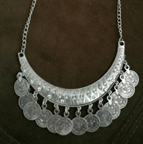 Vintage Carved Coin Tassel Choker w/ Earrings - Picture 3 of 8